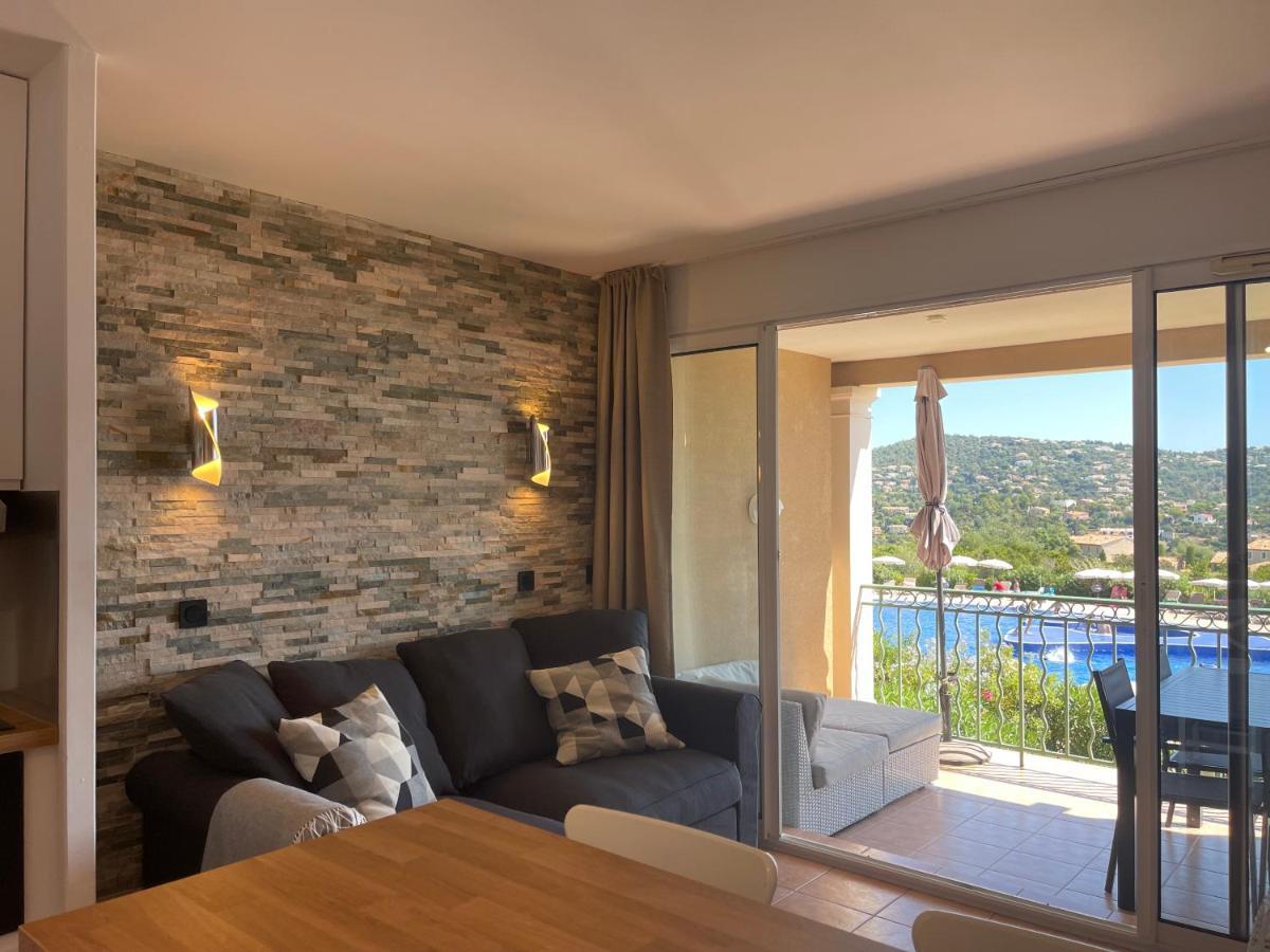 Appart. Vue Mer Avec Piscine - Golfe De St Tropez Les Issambres Exterior foto